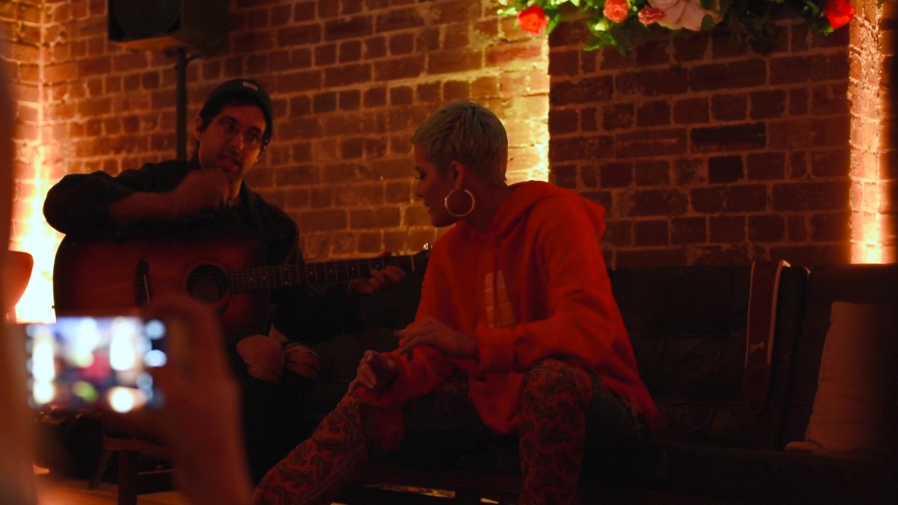30072017 | Halsey | House of Spera Popup Sydney | Fan Meet