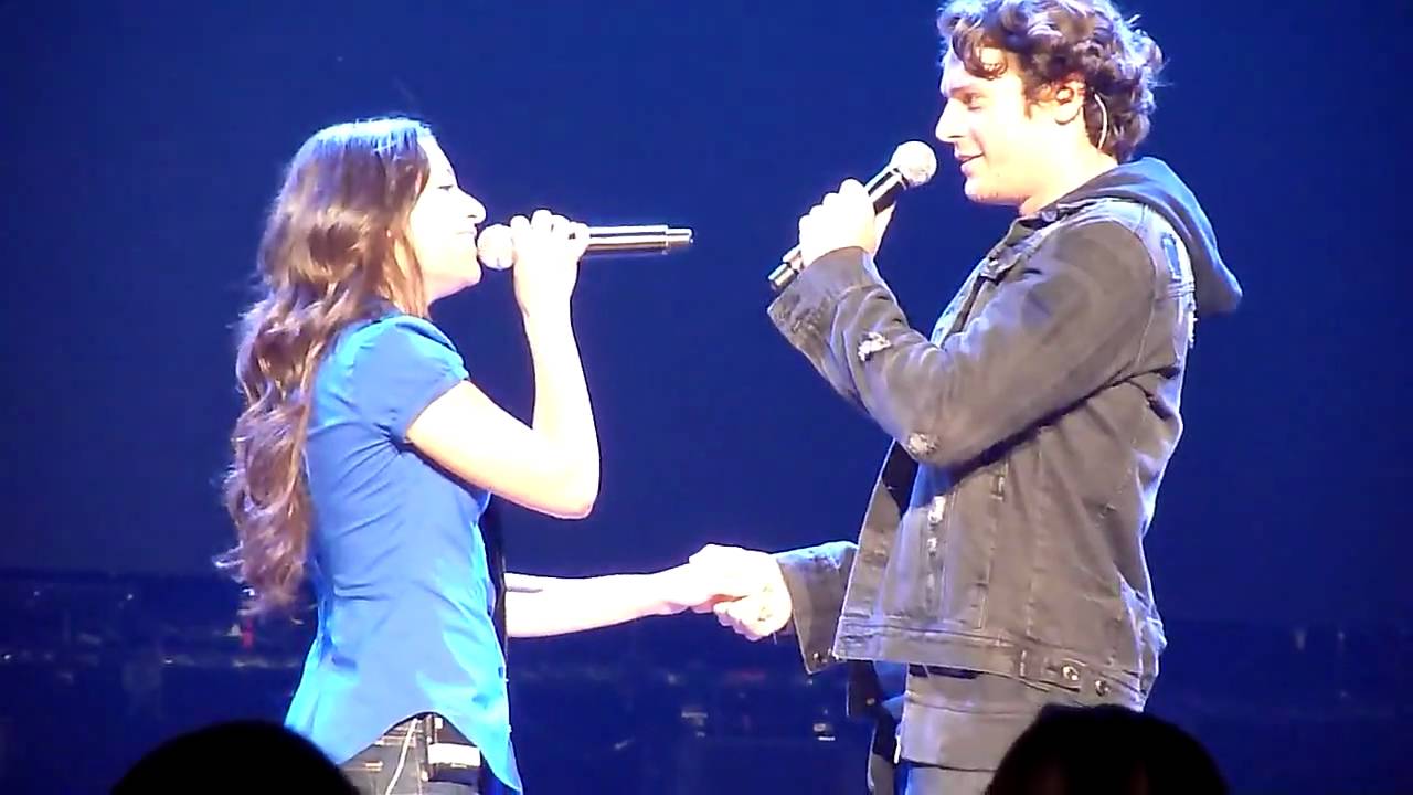 Glee Live Radio City Hello w/ Lea Michele and Jonathan Groff 5-30-10 3p