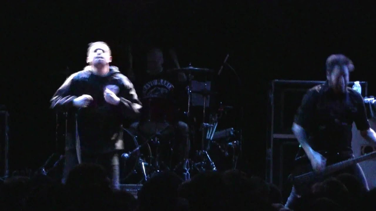 2011.02.21 The Ghost Inside - Greater Distance (Live in Chicago, IL)
