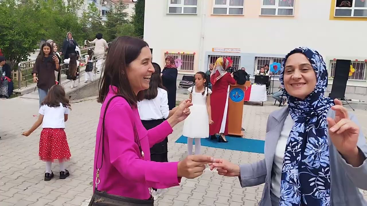 23 Nisan 2024 Hasan Ali Yücel İlkokulu Ankara Oyun Havası, Halay tüm okul kutlamaları