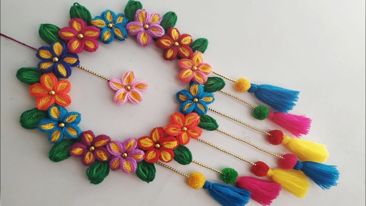 DIY Wall Hanging Out Of Wool / Wool Flower Making / Home Decoration Idea