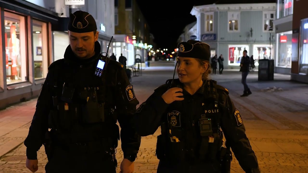 Möt våra tidigare studenter Nellie och Jesper från polisutbildningen vid Högskolan i Borås