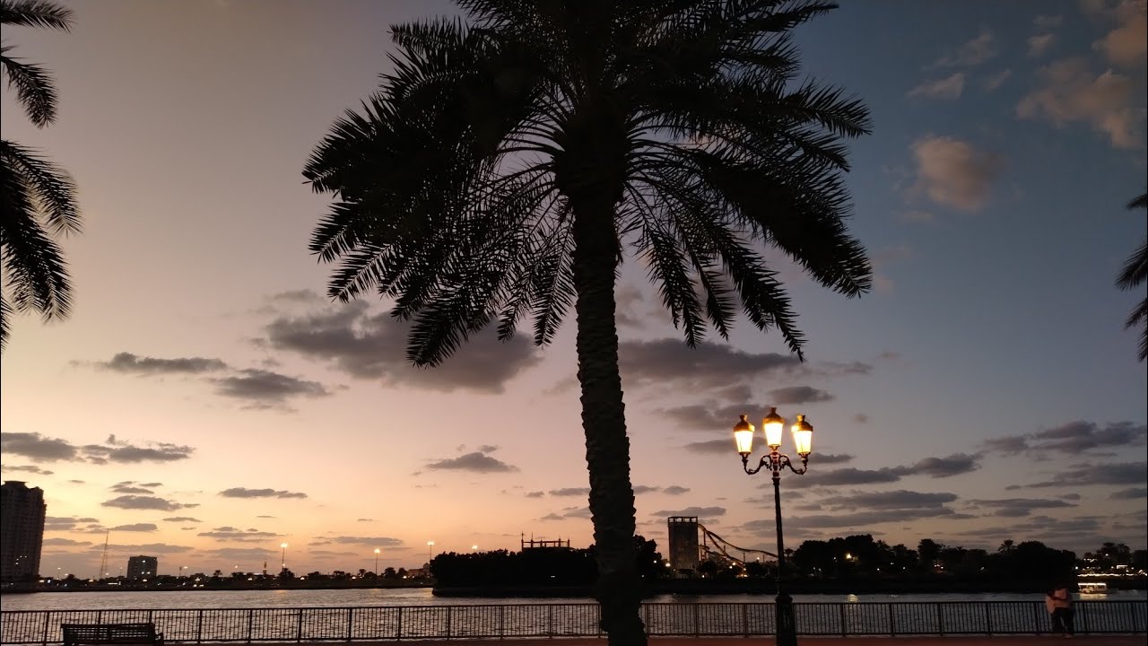 Al Majaz Corniche Sharjah / Walking Tour / UAE 🇦🇪❤️💚🤍🖤