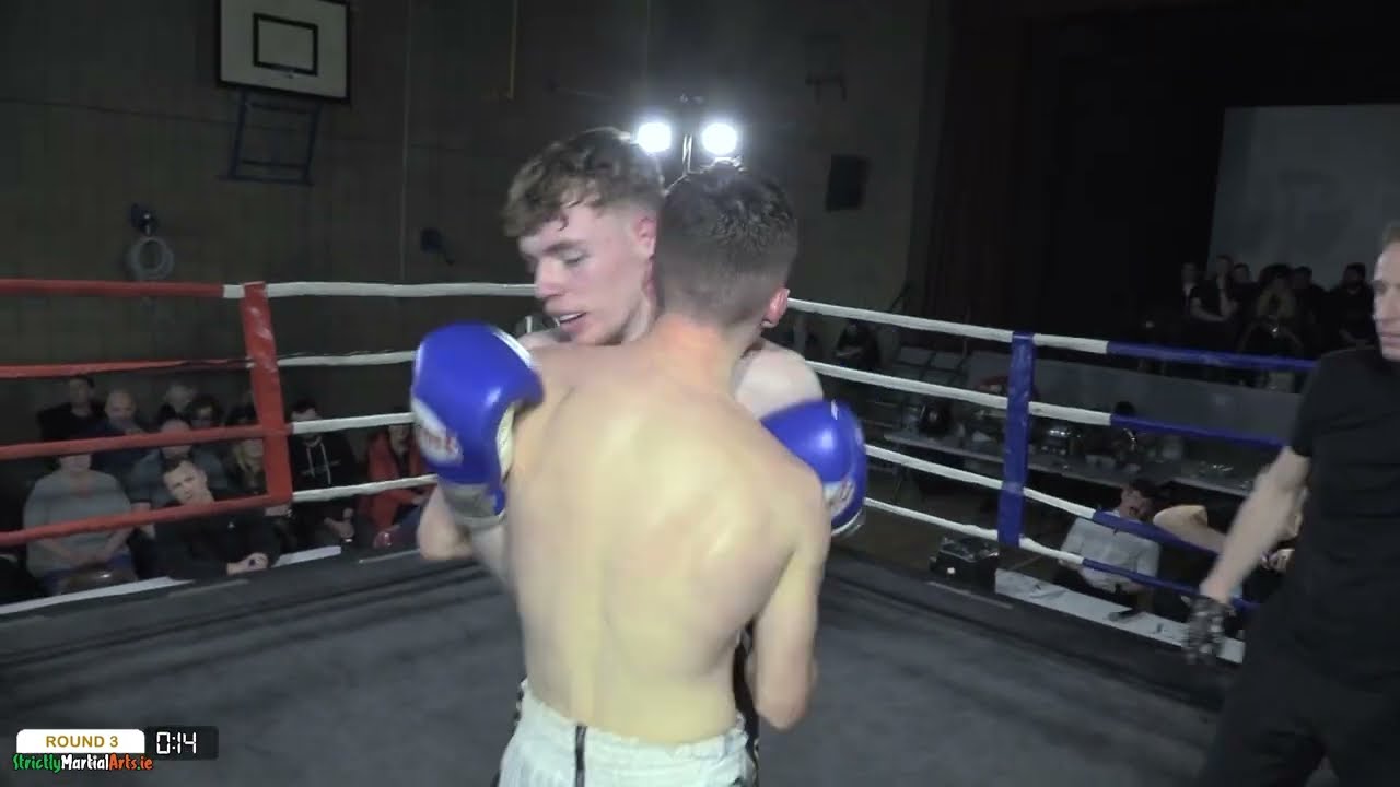 Eric Kiely vs Sean Farrell - Legends Return