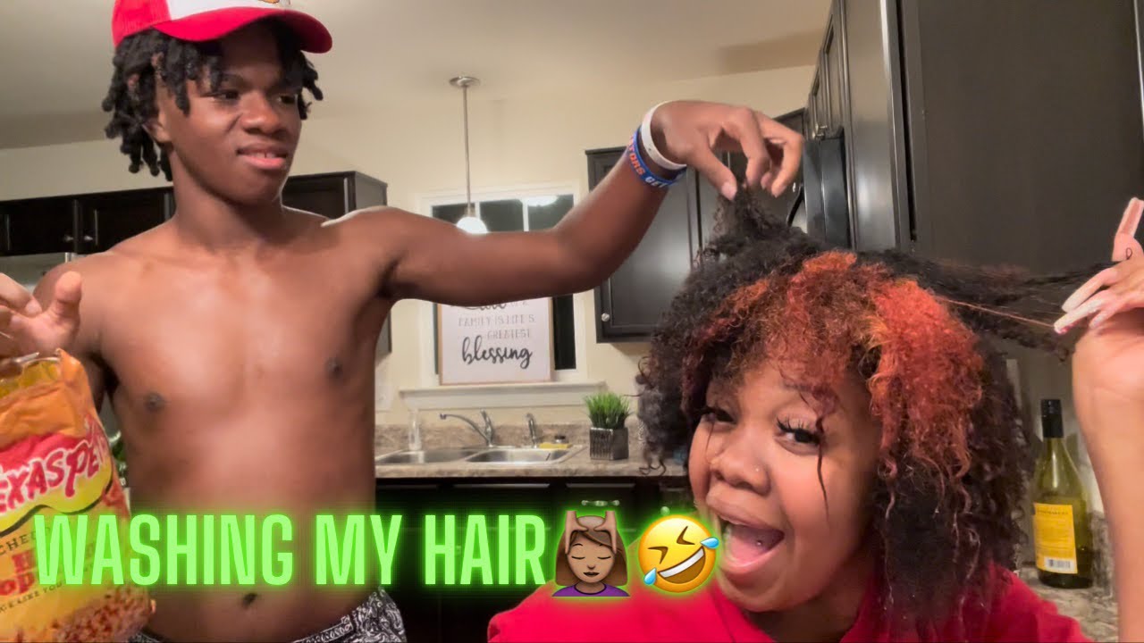 Letting my LITTLE BROTHER wash my hair for the first time!!!🧴💆🏽‍♀️🤣