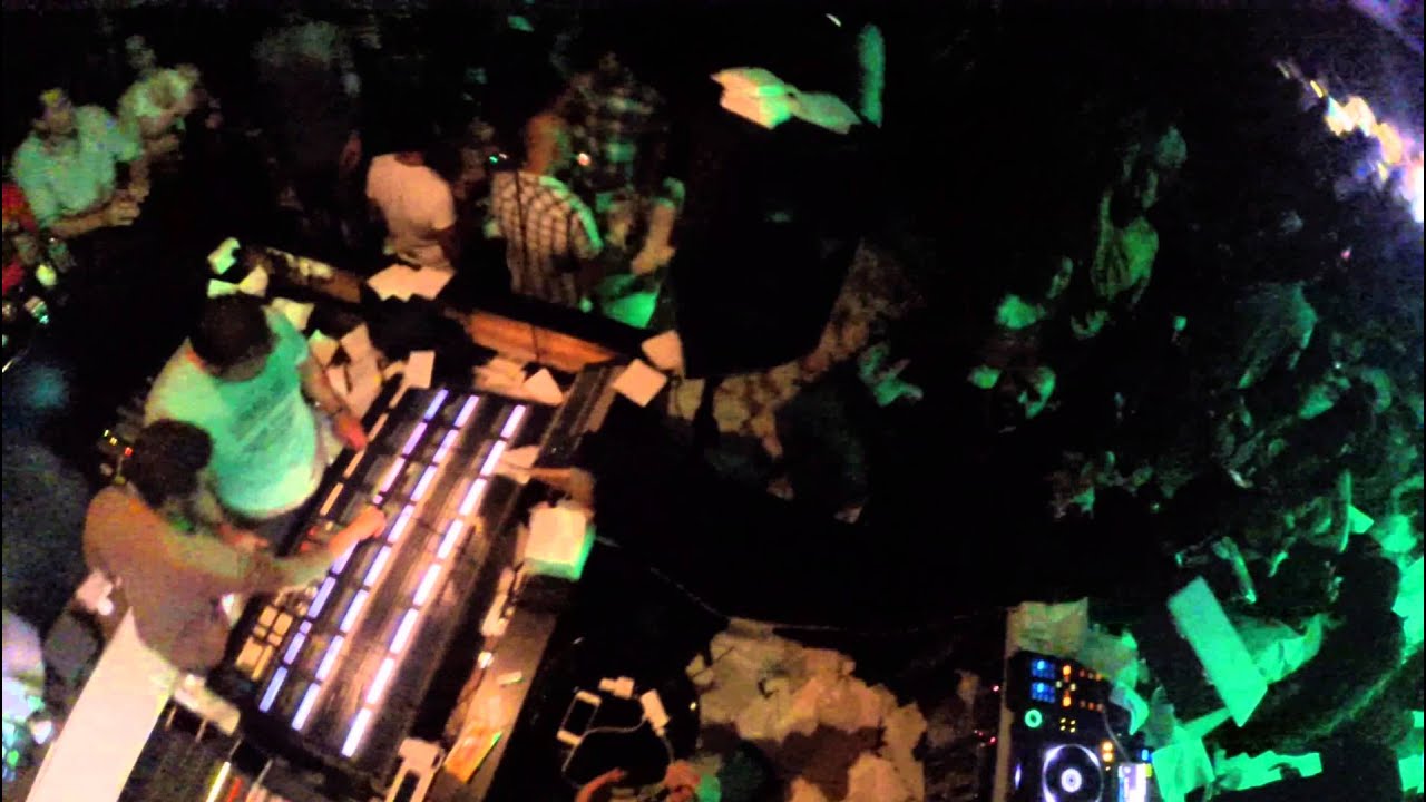 dj vasilis koutonias @ Pavilion ( Λευκωσία ) 