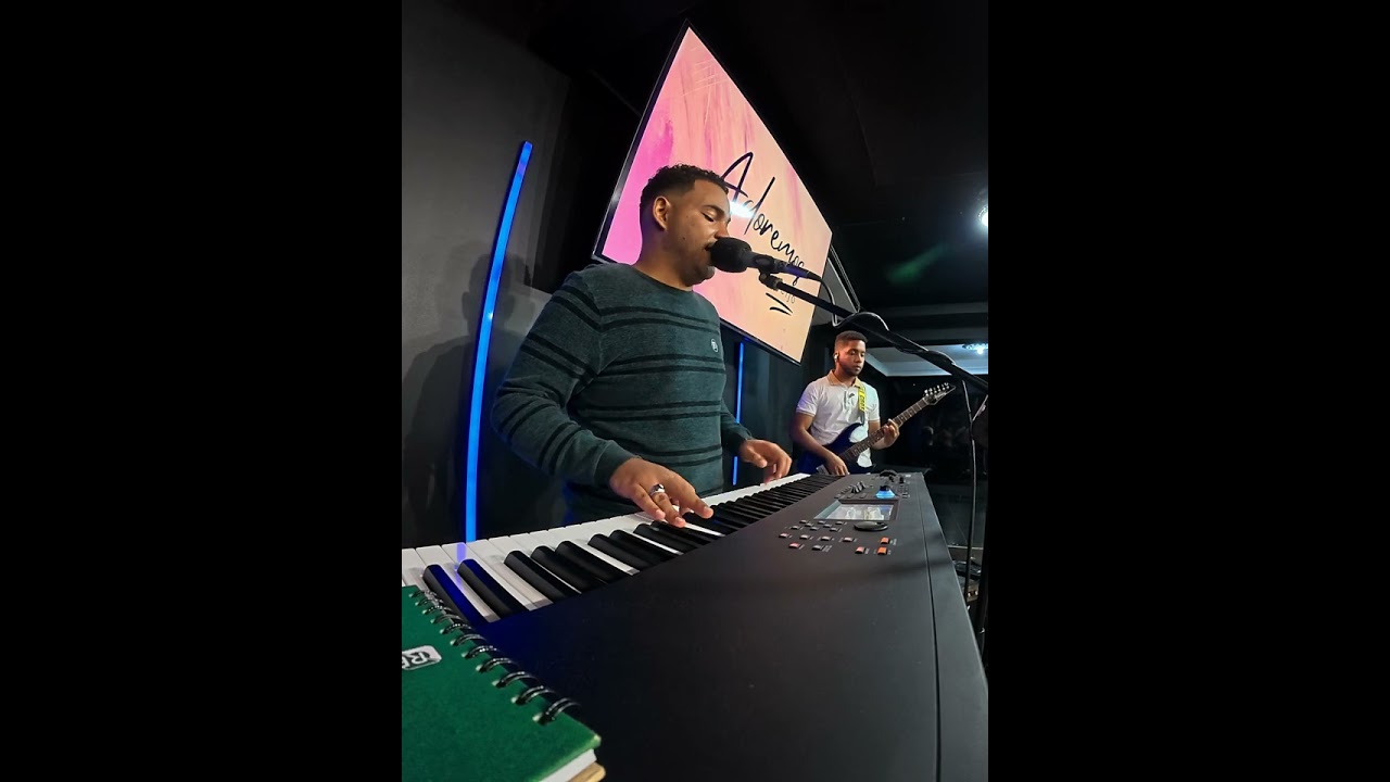 Reverdecerá cover Piano CAM