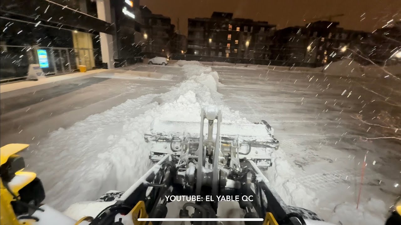 ** Snow Plowing / Drug Mart & medical clinic / 4