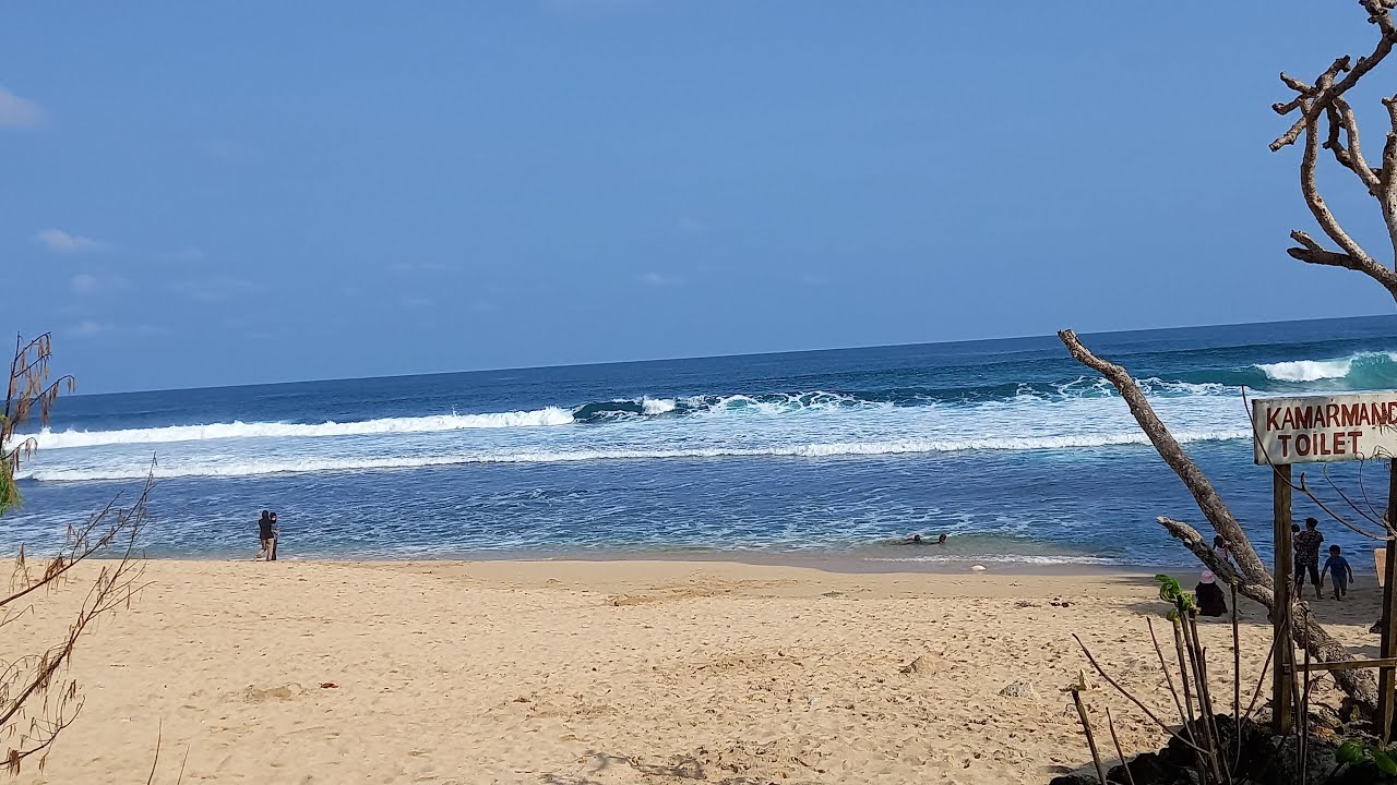 Pantai Watu Kodok - Gunung Kidul Yogyakarta
