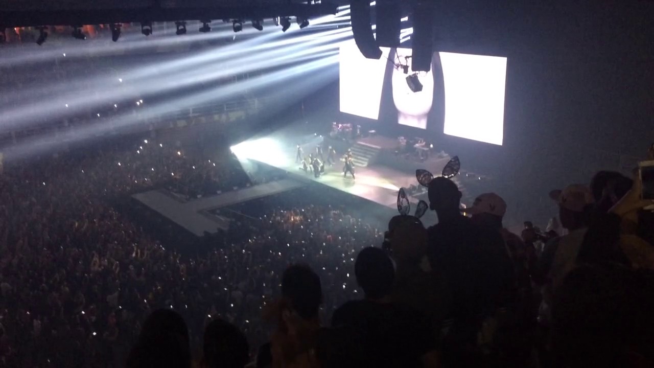 Ariana Grande - Intro + Be Alright - Dangerous Woman Tour - Rio de Janeiro 29.06