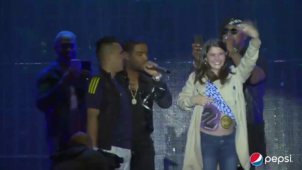 Zion & Lennox  Mi Tesoro Ft  Nicky Jam Live In Guatemala City