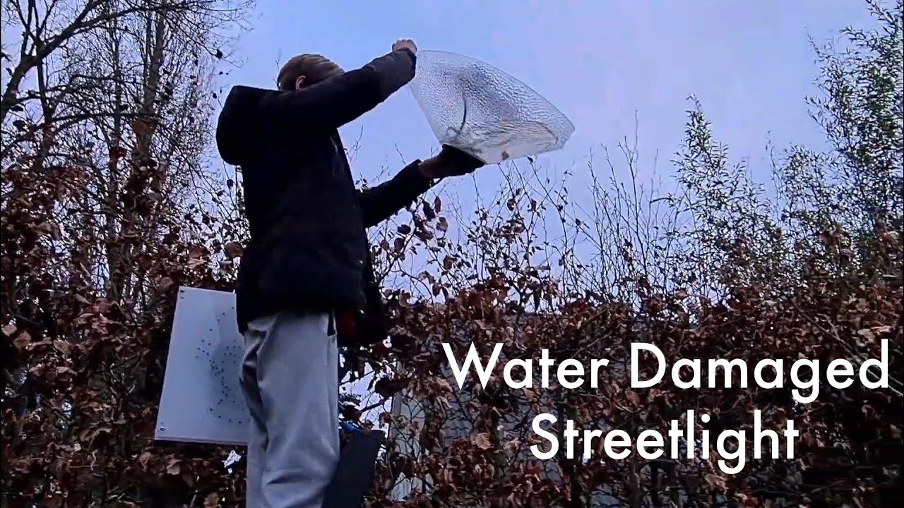 Replacing A Water Damaged Kegel 2000 Streetlight