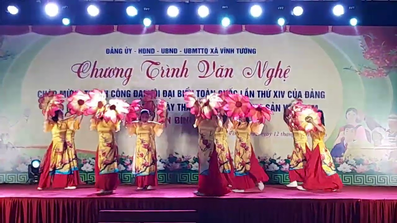 Múa Mùa Xuân Trên Quê Hương (clb Dân Vũ thôn Xuân Lai trình bày)