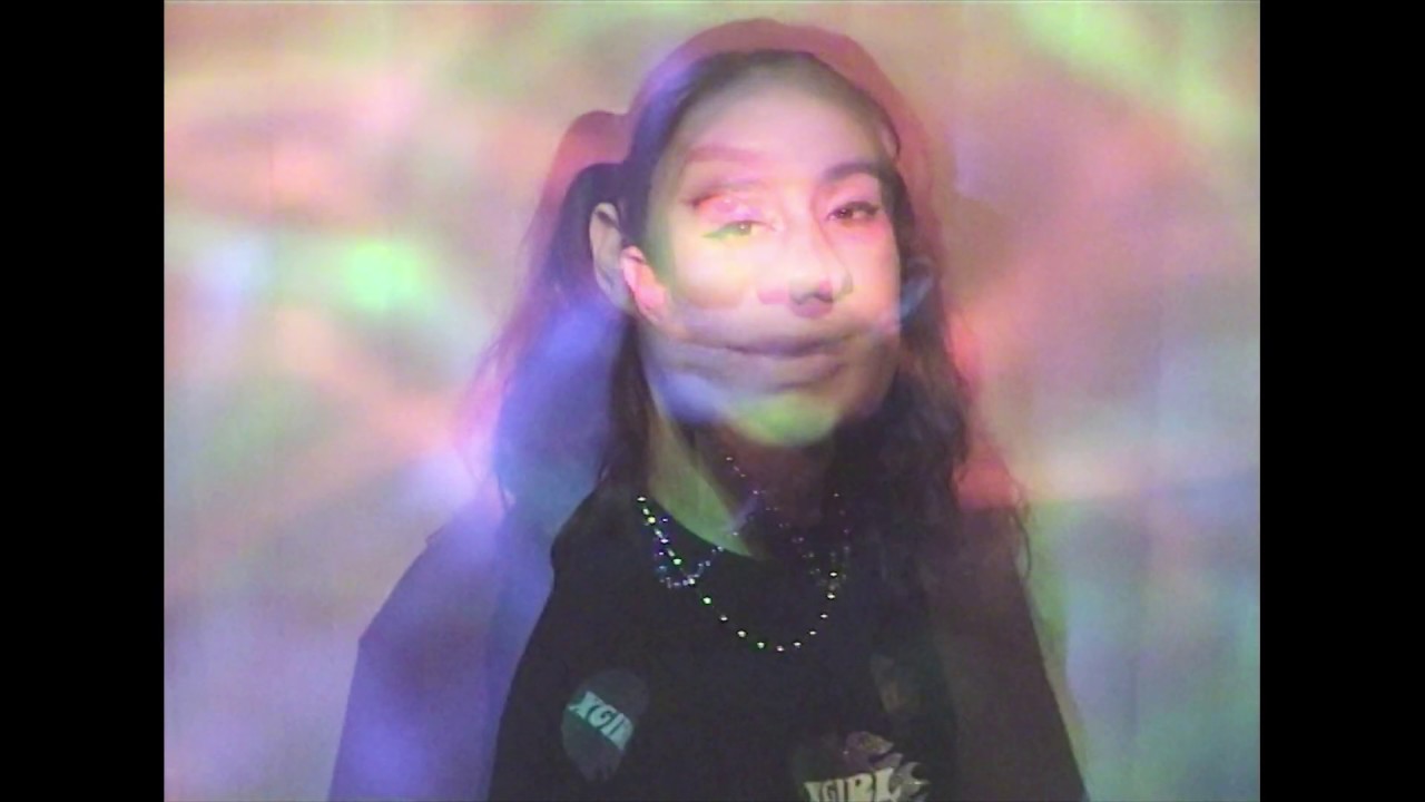 ELVIA - VAPORWAVE STAR PROD. BY EYEDRESS (OFFICIAL VIDEO)