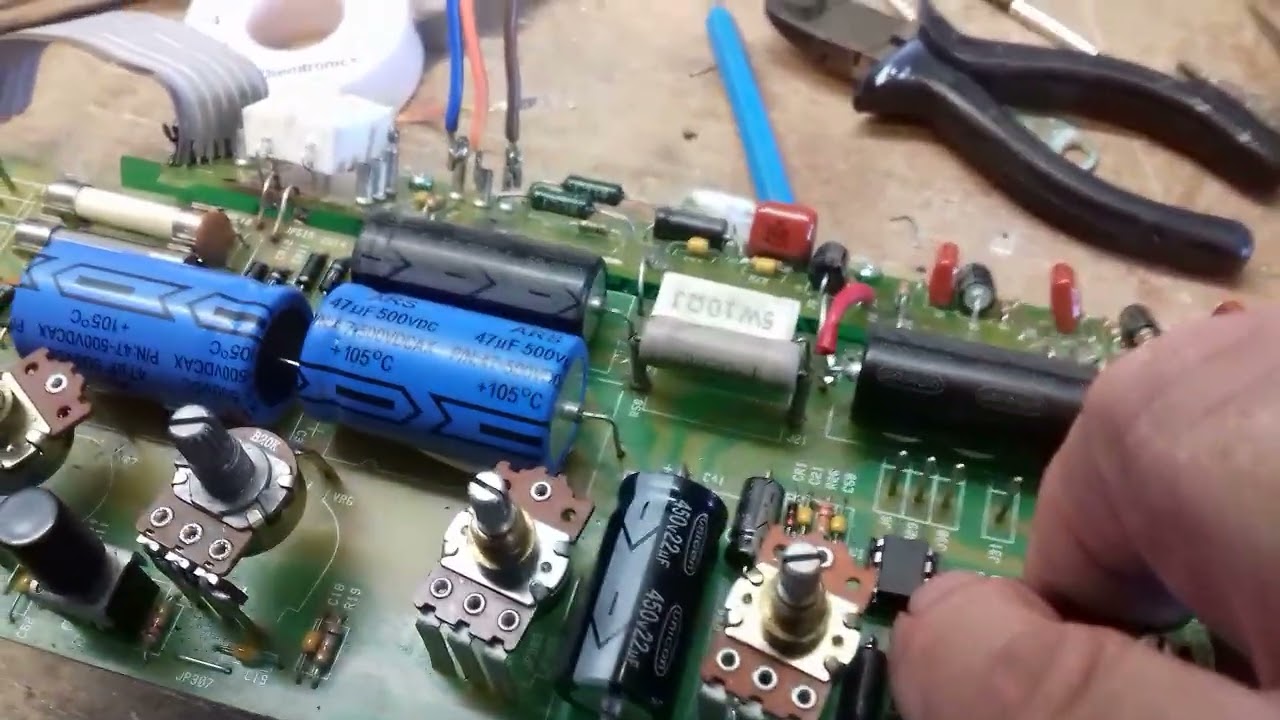 Peavey Classic 30. A Challenging Repair!