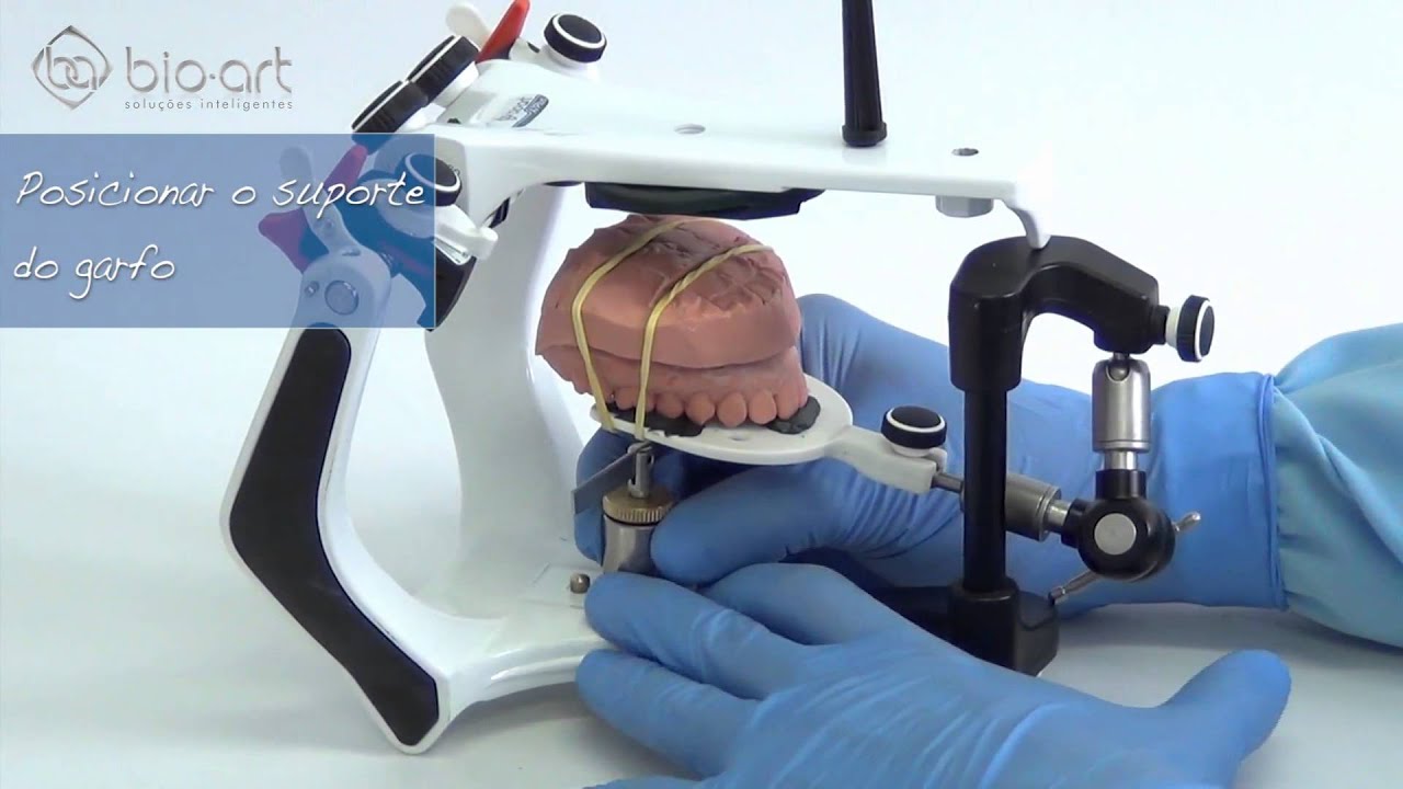 Registro com o arco facial e montagem em articulador semi-ajustável (Etapa 3)