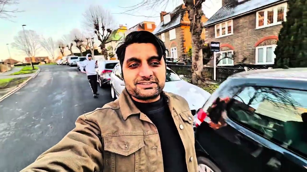 Murree Ki Barf Ne Mujhe Soch Mein Daal Di 🤔 | London Ki Baat Sun Lo