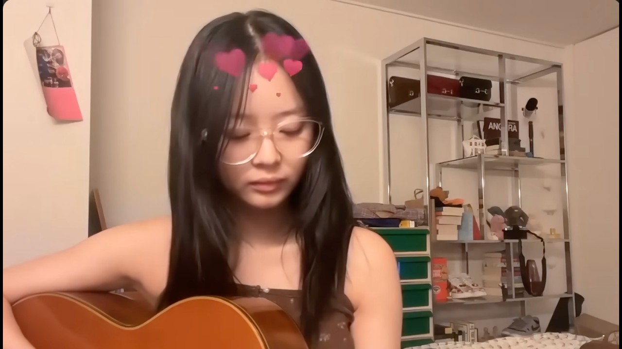 Hanni - darling darling