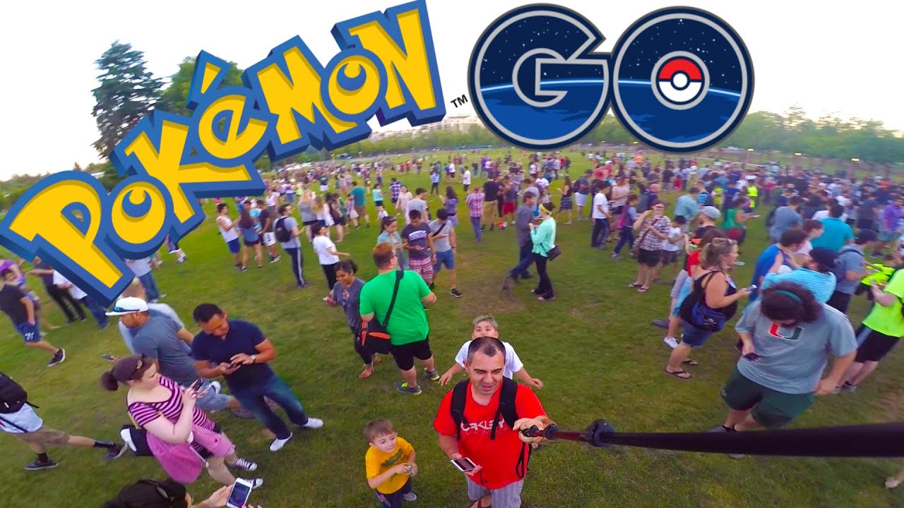 Blastoise!! Pokemon Go crowd Goes Crazy in Bellevue downtown park