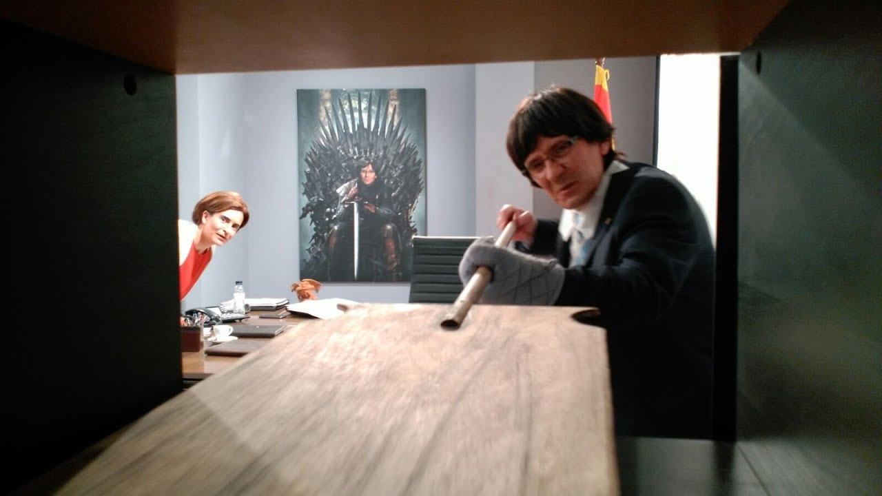 Puigdemont va rapinyant - Polònia
