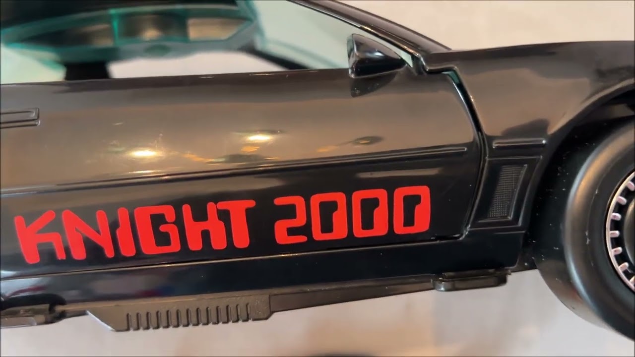 Kenner vintage 1983 Knight Rider talking Knight 2000 K.I.T.