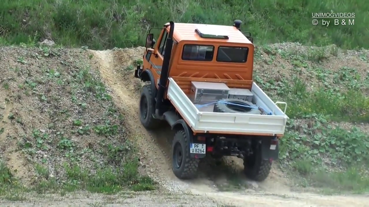 ACTION with U1000 Unimog - 4WD Offroading Unimogmeeting Brigachtal 2015