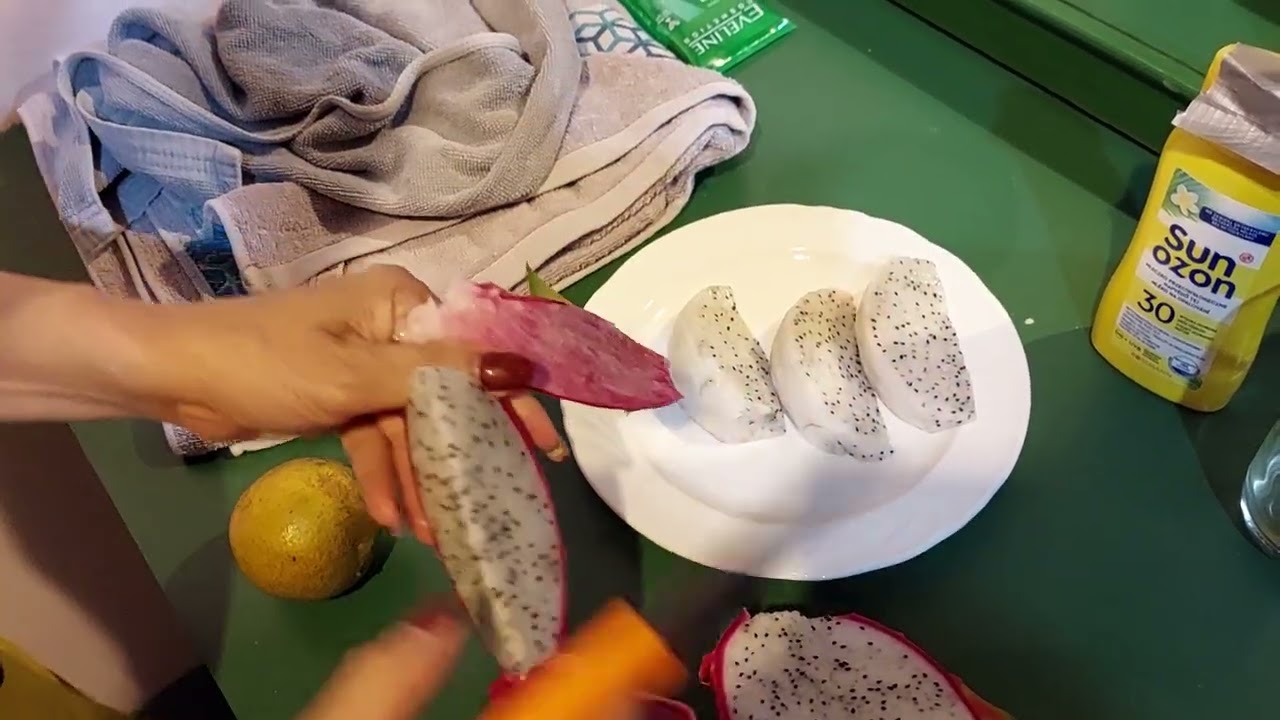Sárkány gyümölcs felbontása
