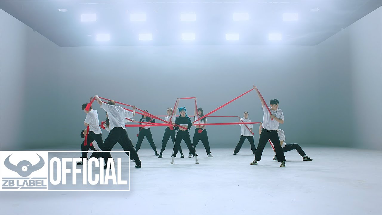AleXa (알렉사) &ndash; 'Wonderland' Dance Practice