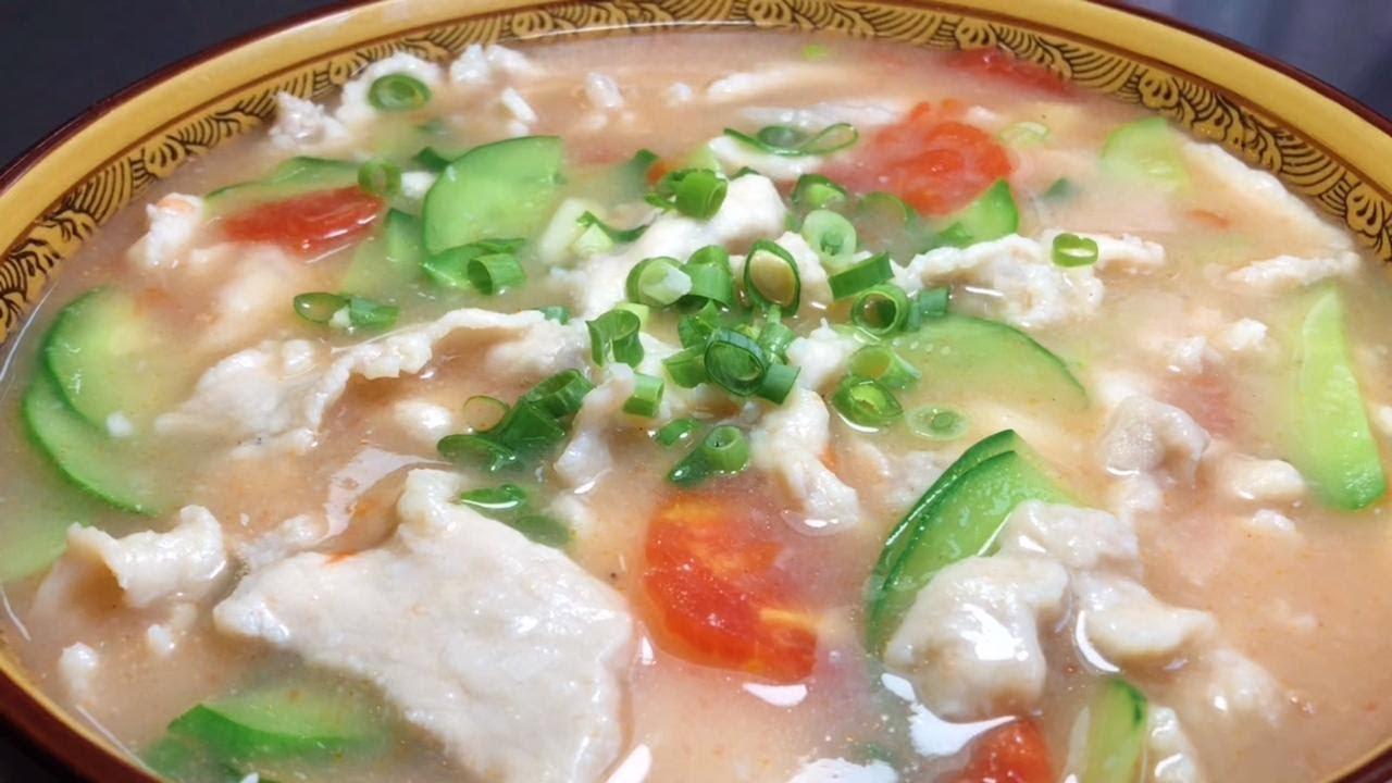 大廚教你肉片湯做法，講解詳細，湯鮮味濃老少皆宜，天冷喝真得勁【留意美食】#肉片湯 #肉片