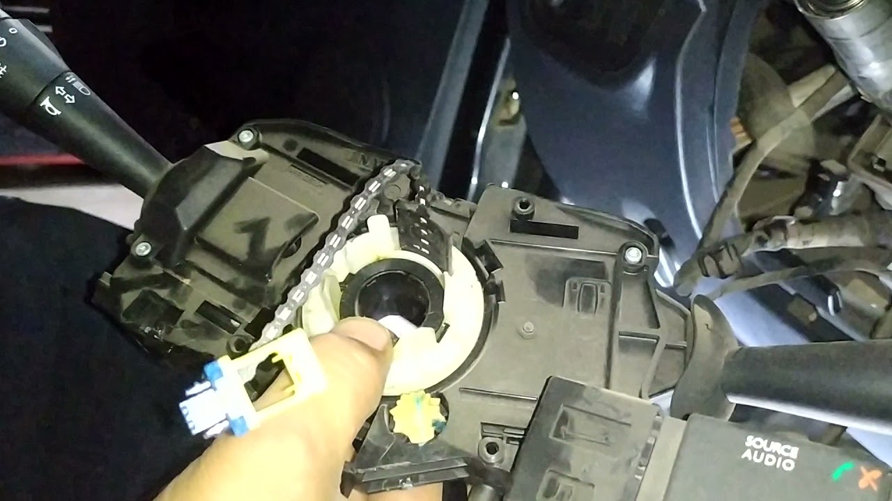 فك تابلوه رينو سانديرو ( الجزء الثالث )  diy renault sandero duster logan dashboard removal (part 3)