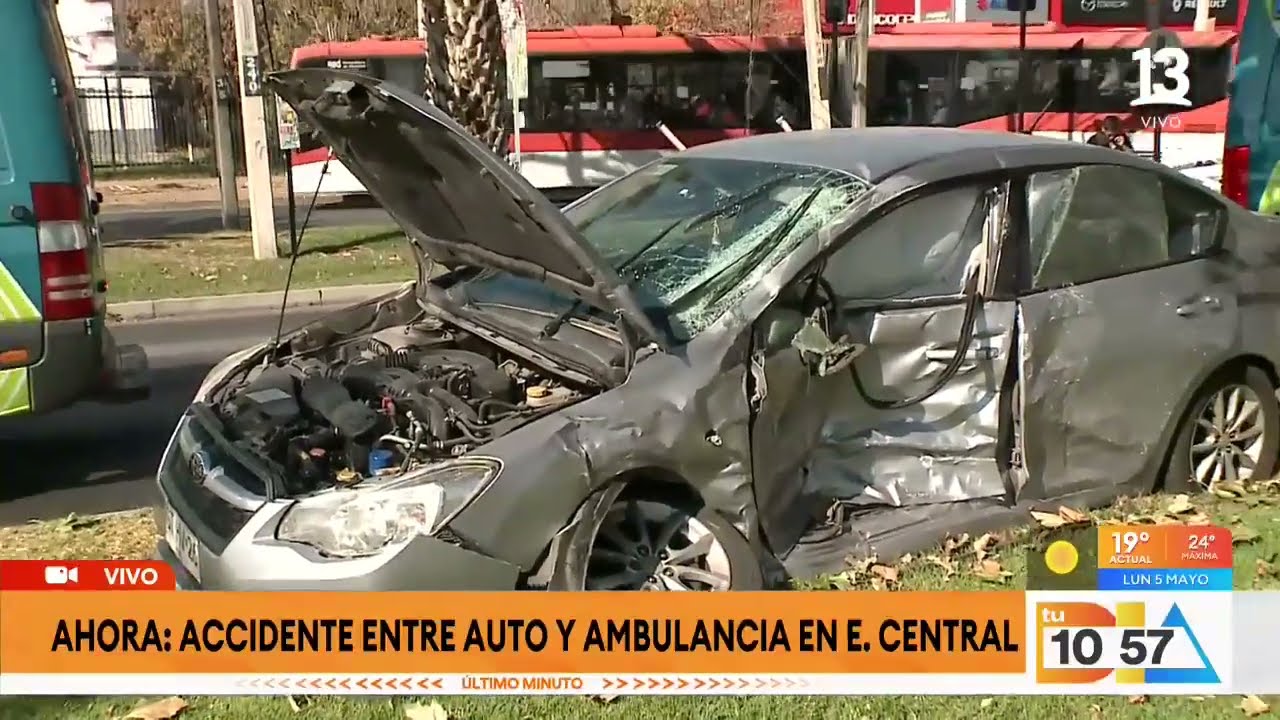 Estación Central: Ambulancia chocó con vehículo en Avenida Pajaritos  | Tu Día | Canal 13