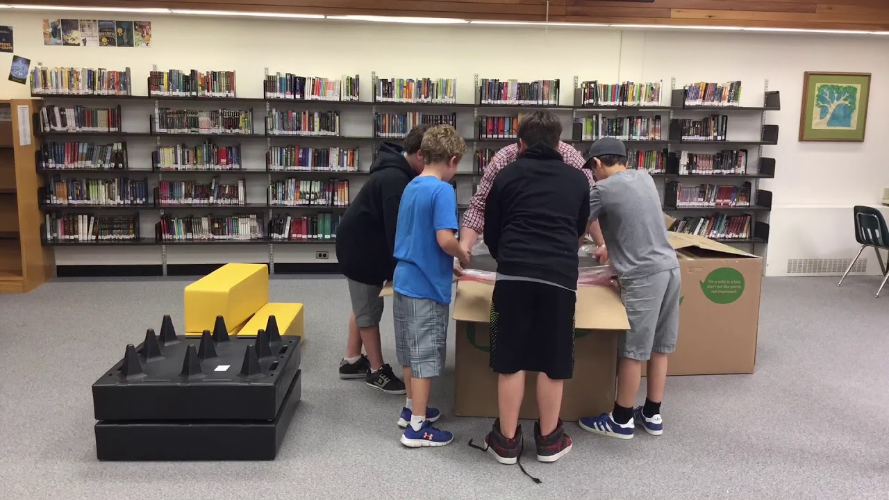 Setting up Lounge Seating in Middle School Library