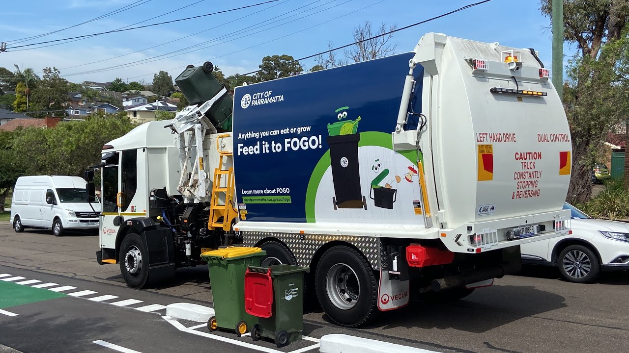 Parramatta Green Waste SL7018 - @Sean12325