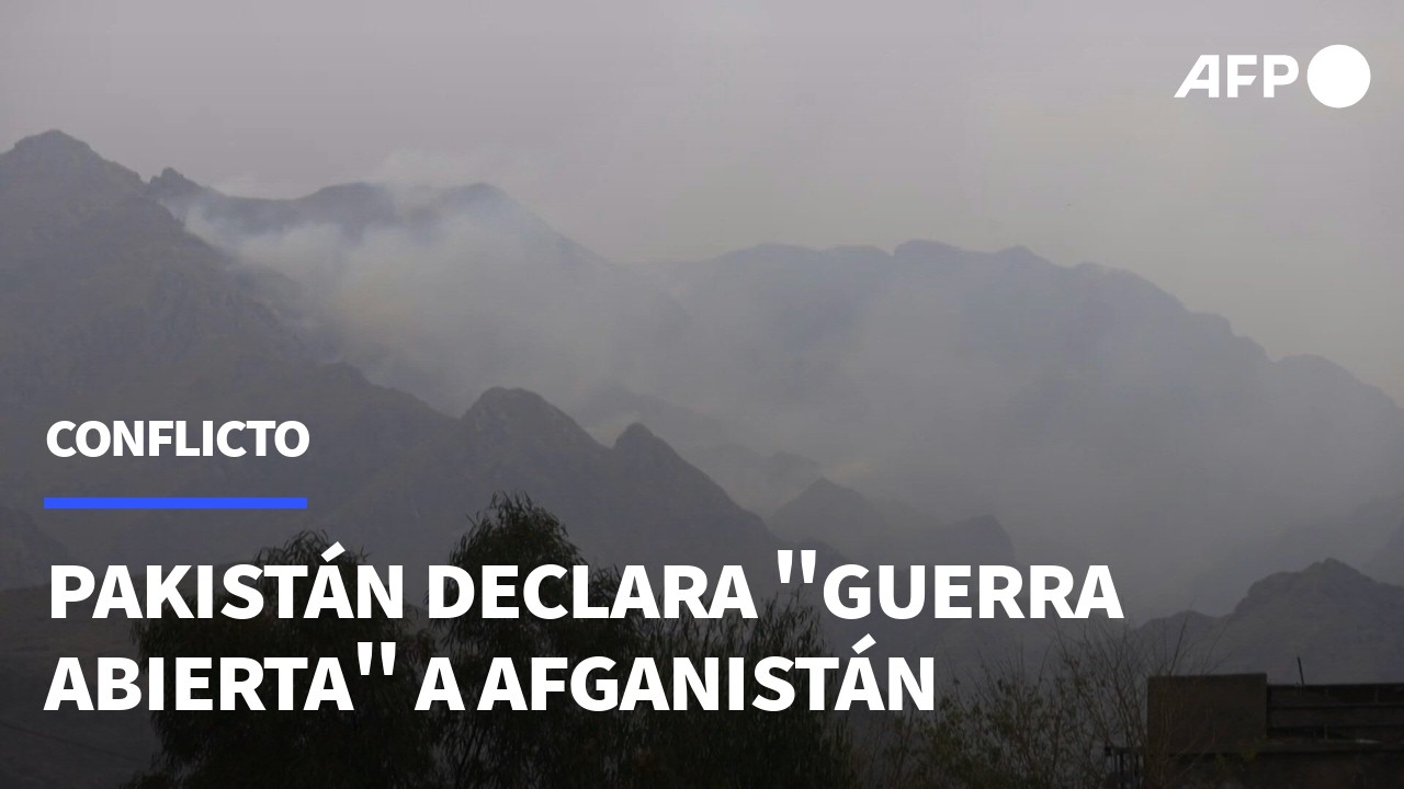 Pakistán ataca Kabul y declara 