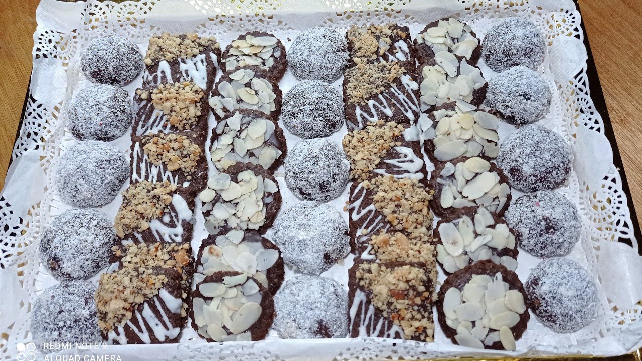 حلوة بصفار البيض وبعجينة واحدة ابهريهم بثلاث أشكال حلويات وبمذاق خيالي😋♥️