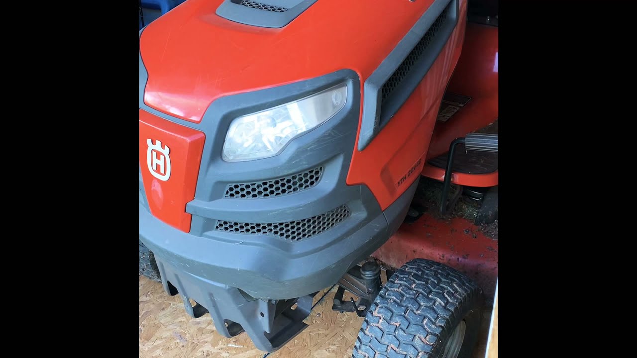 Как заменить масло в газонокосилке Husqvarna YTH22V46