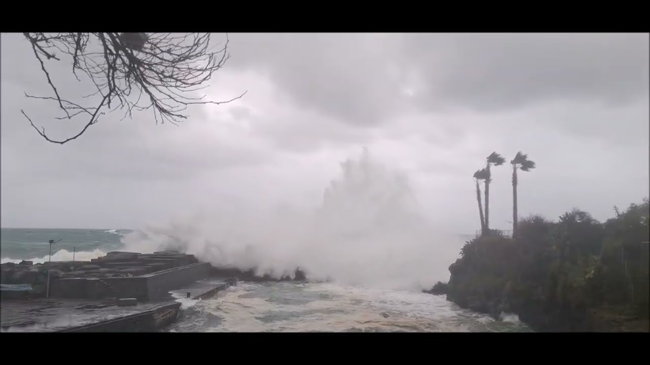 Mareggiata Catania 20/01/2026 poche ora prima della distruzione.