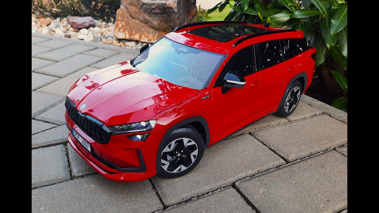 Škoda Kodiaq Sportline - scratchbuild papírový model 1:10