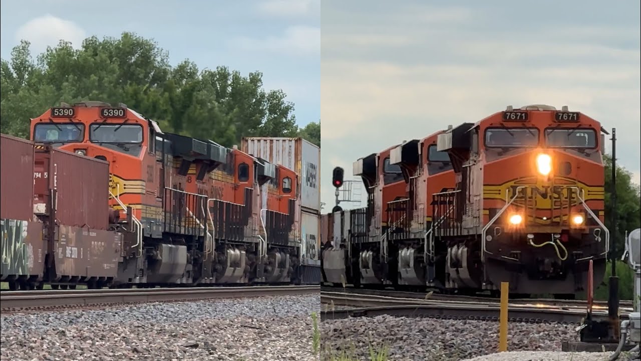 Giant 3x3x0 BNSF Mega Stack train heading east! BNSF Transcon: Marceline sub..7/17/25