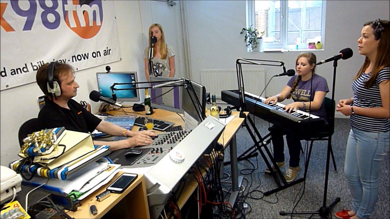 Brentwood County High School singers - medley (Phoenix FM, Brentwood)