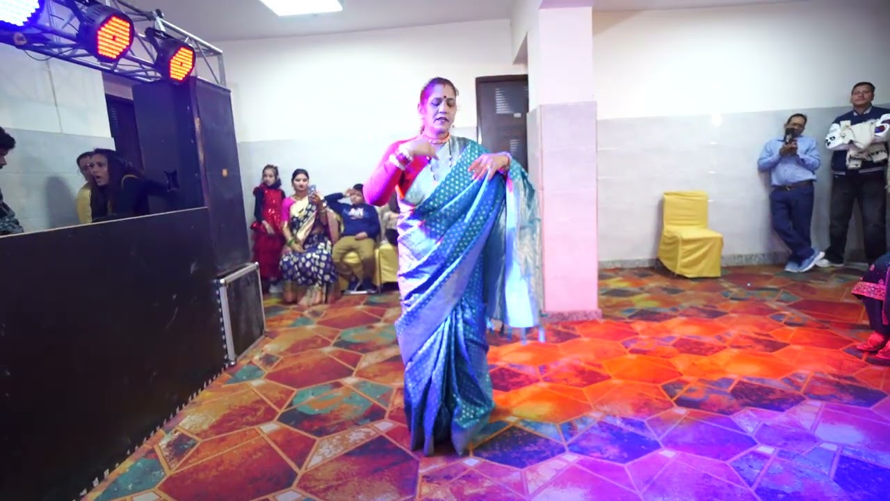 Wedding Mehendi Vibes dance, Old is Gold