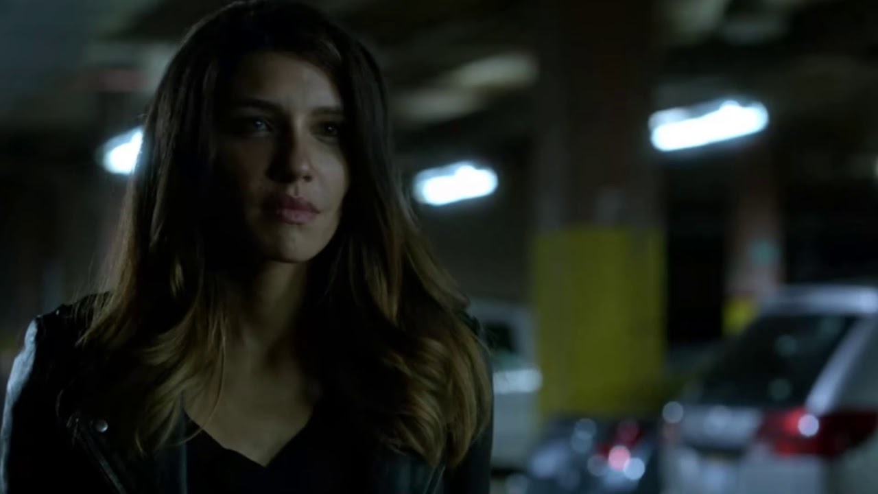 Oliver Meets Dinah | Arrow Scenes