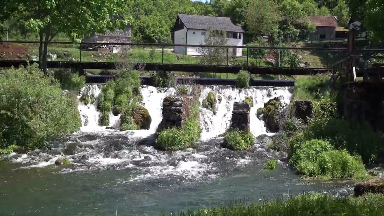 Lika -  Gacka dolina, Otočac i vrila Gacke