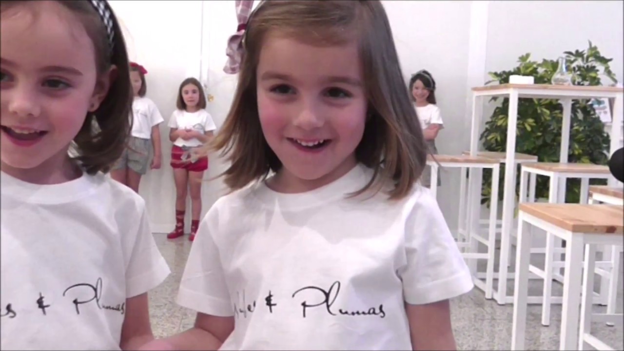 &iquest;Como desfilan las mini models?