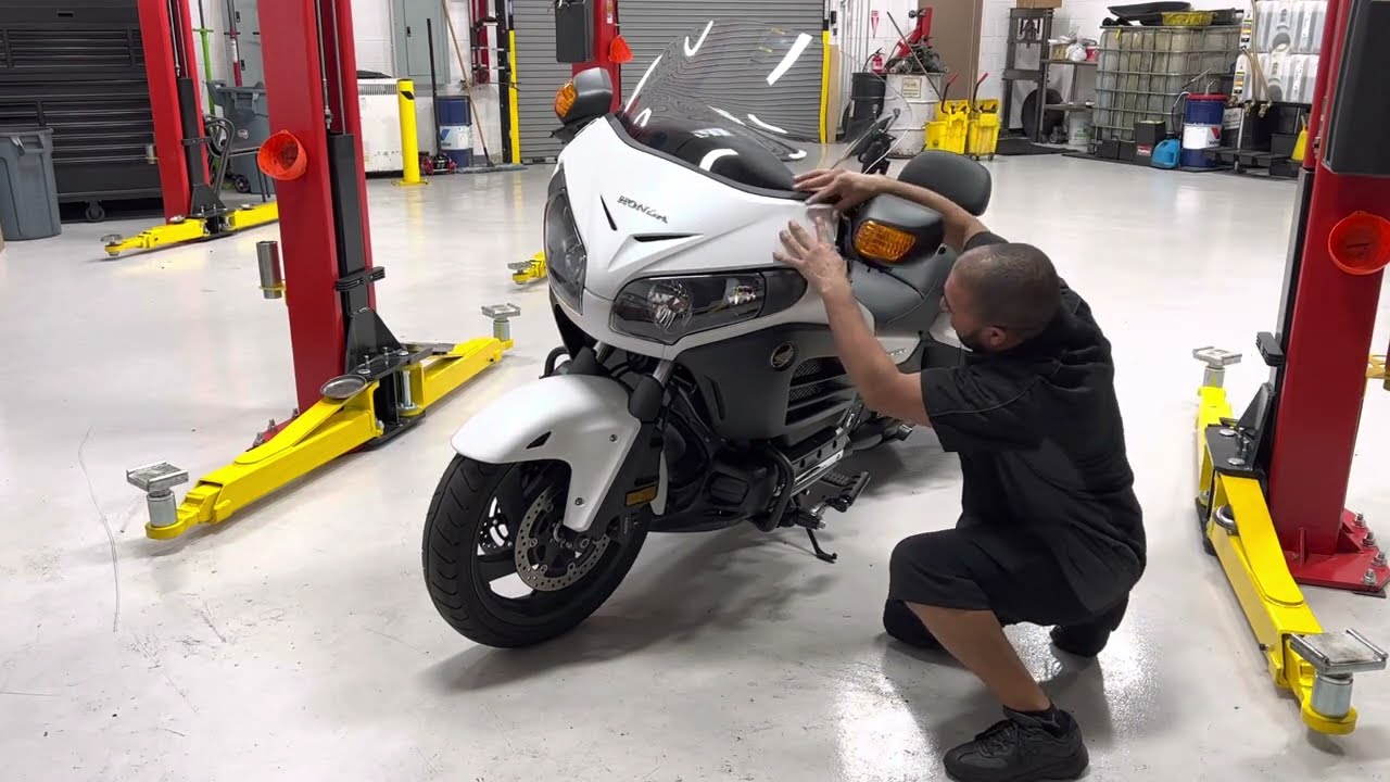 Windshield replace for 2016 Honda Goldwing￼