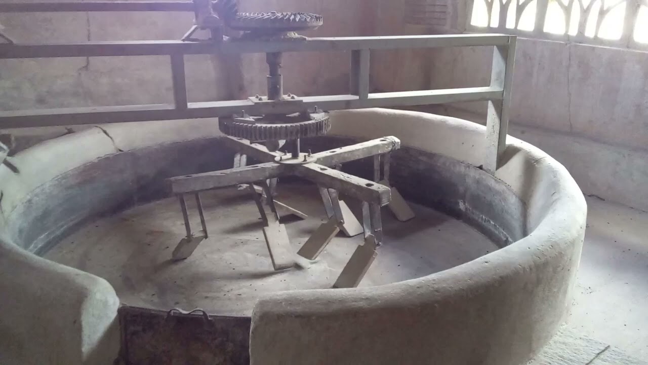 Olha oque encontramos nesta casa de farinha 
