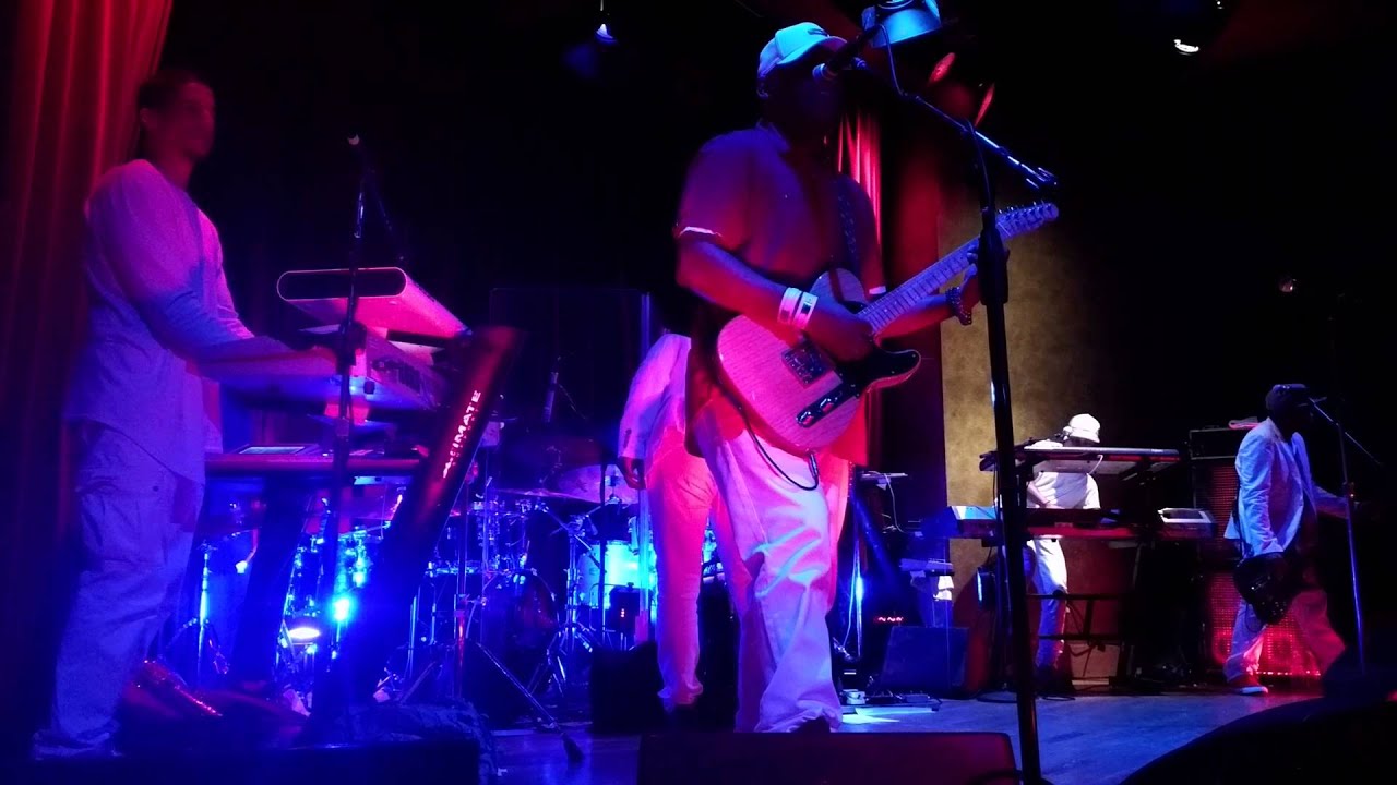 Mint condition at Yoshis Oakland - Forever in your Eyes