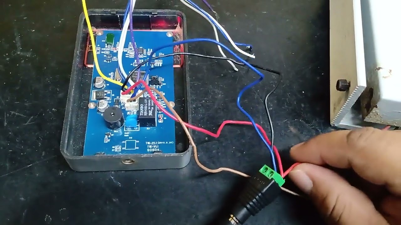 #Controle de Acesso - Instala&ccedil;&atilde;o de Eletro&iacute;ma com Digiprox SA 202