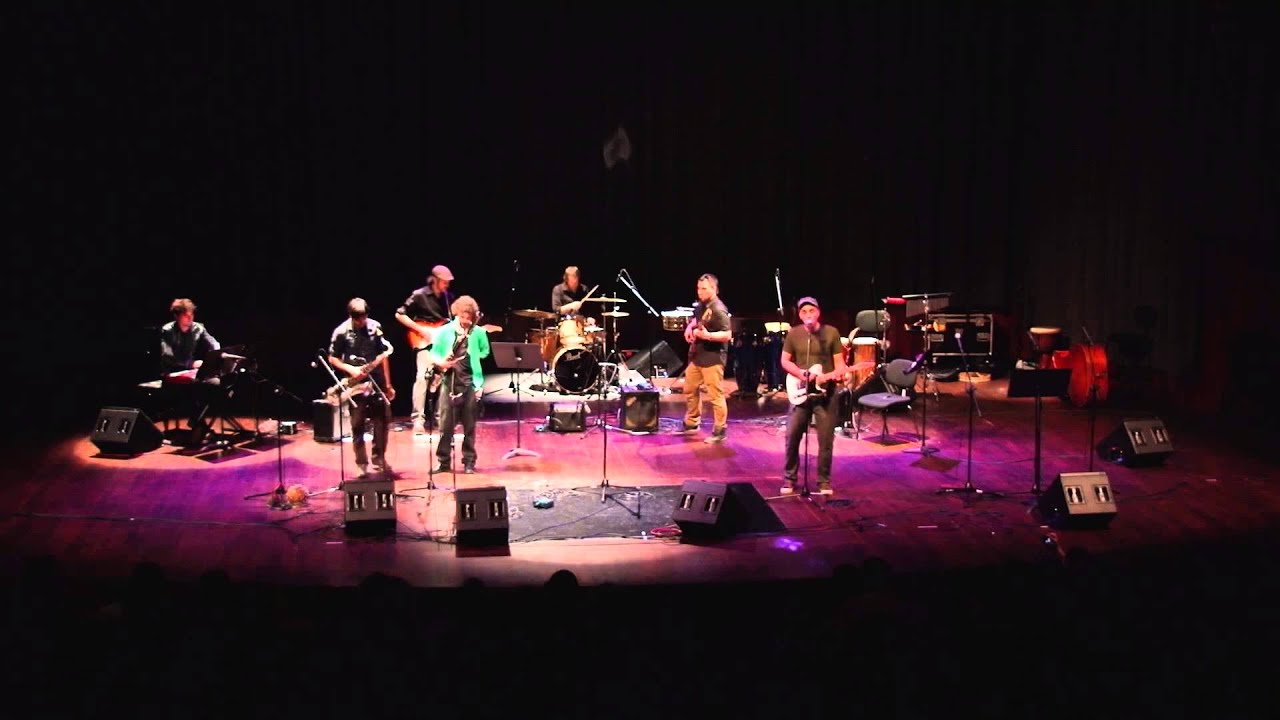 Vuiteyun 2013: Sous la Pluie (Aleko Capilouto, Alfonso Fernández & Dub Jam Session friends) 4/8