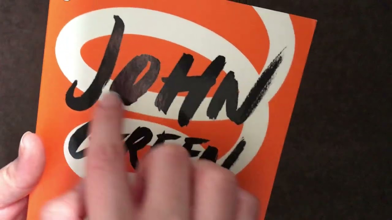 ASMR Book Tapping, Tracing & Scratching *no talking* pt1